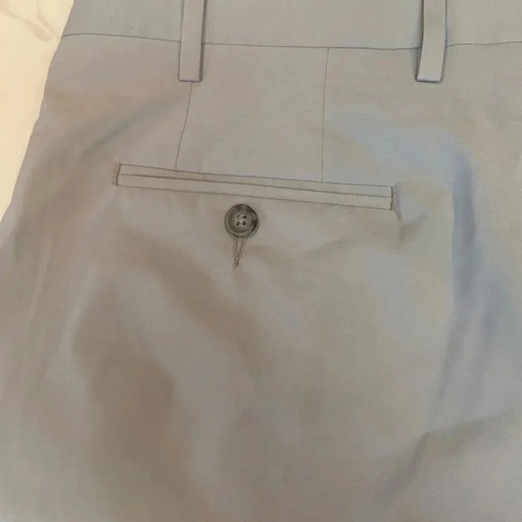 Berle Mens Shorts Vintage Grey Flat Front 8" Inseam EUC Size 40 Waist - Picture 7 of 8